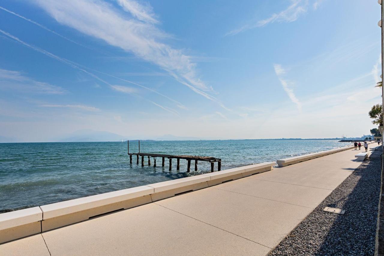 Residenza Miralago By Wonderful Italy Дезенцано-дель-Гарда Экстерьер фото