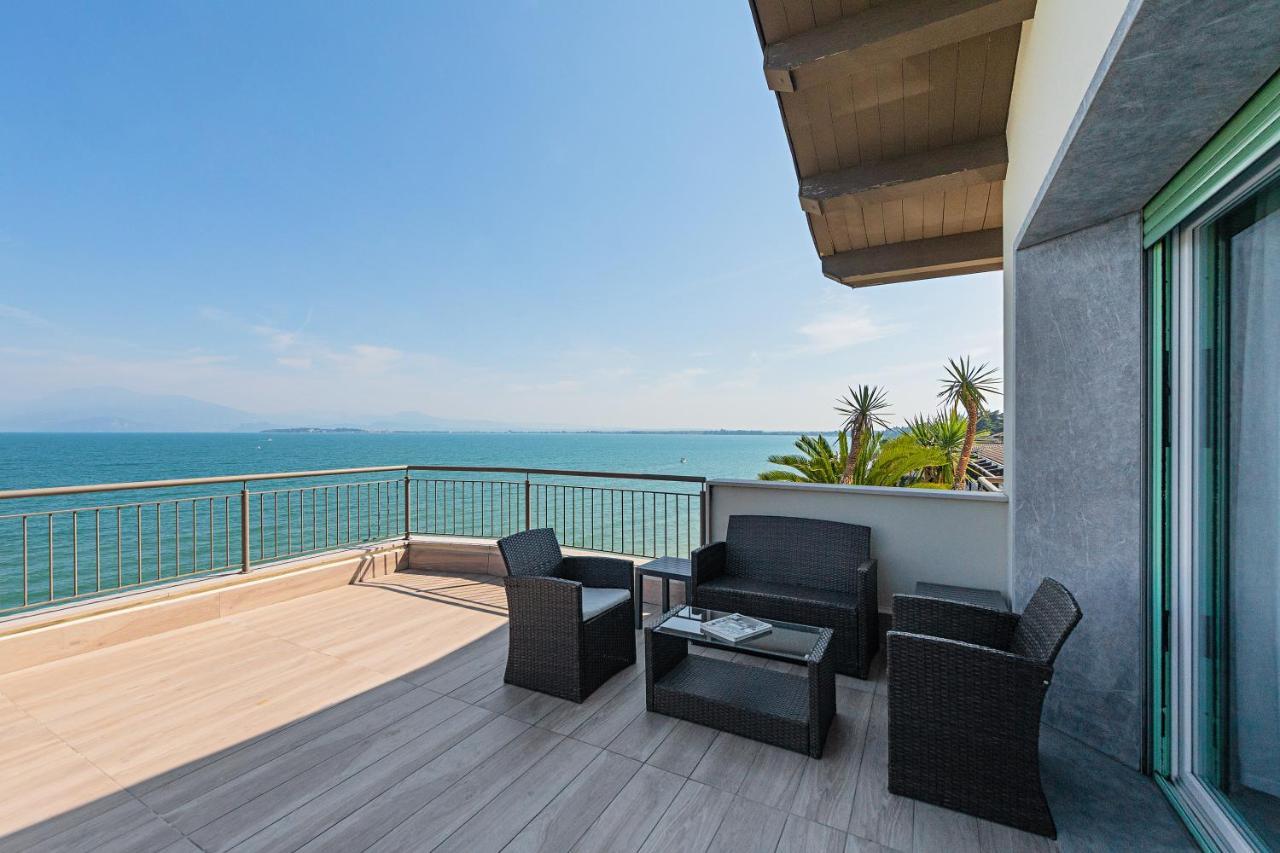 Residenza Miralago By Wonderful Italy Дезенцано-дель-Гарда Экстерьер фото