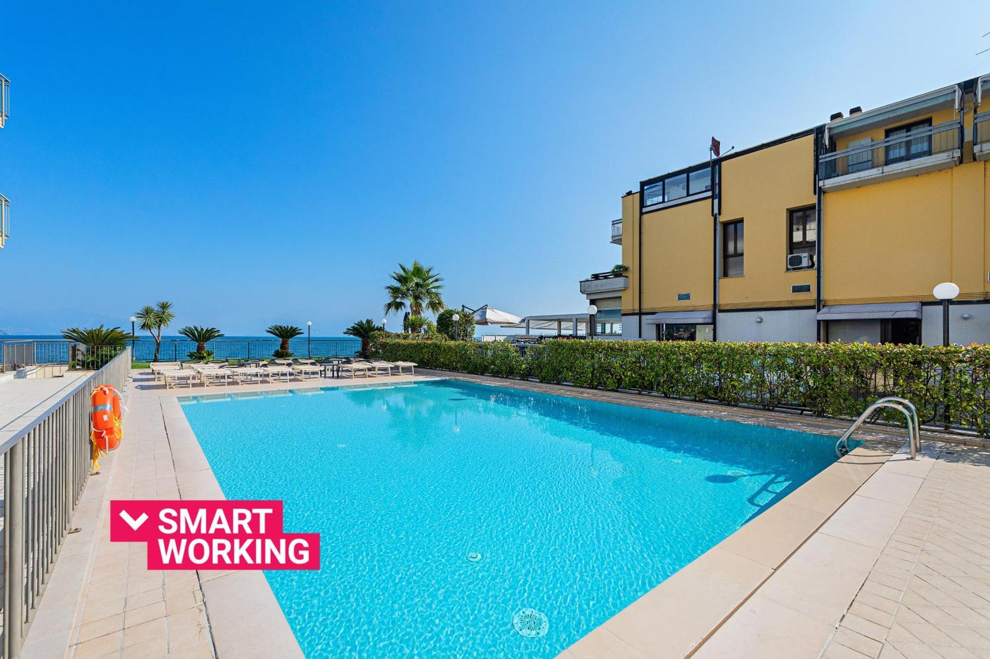 Residenza Miralago By Wonderful Italy Дезенцано-дель-Гарда Экстерьер фото